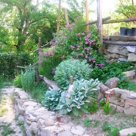 Azienda Agrituristica La Canestra Hotel